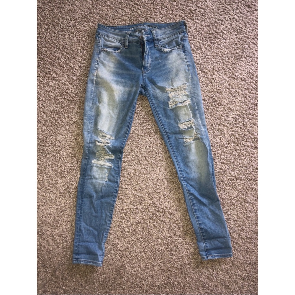 AE | Distressed light wash Jeans